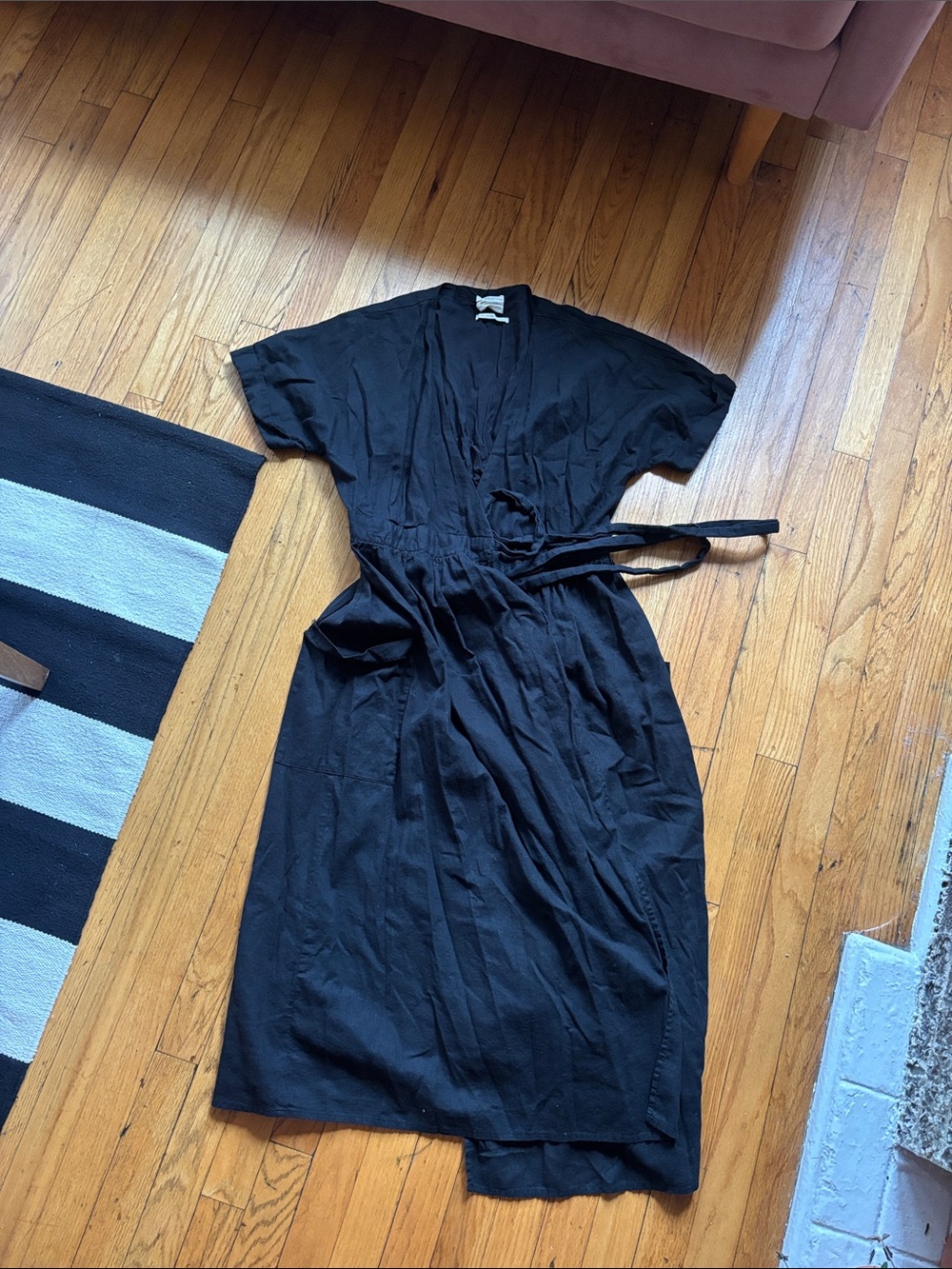 Urban Outfitters Black Wrap Midi Dress - Women